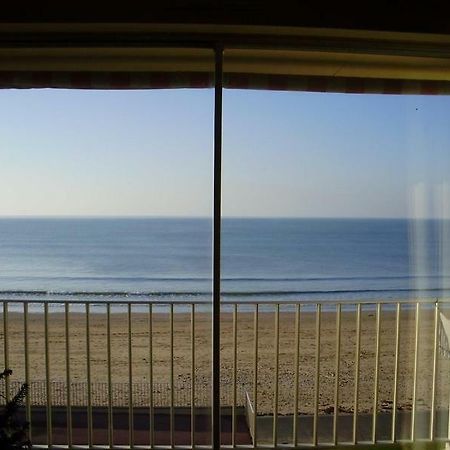 Residence Les Goelands Jullouville-les-Pins Zewnętrze zdjęcie